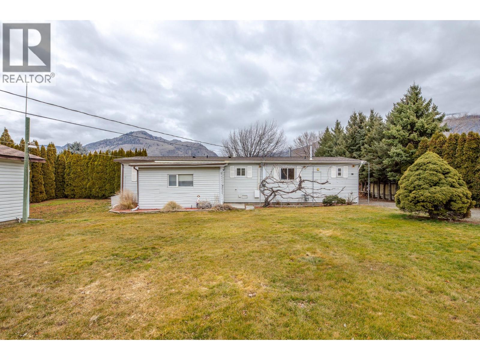 2096 Main Street, Cawston, British Columbia  V0X 1C1 - Photo 10 - 10327995