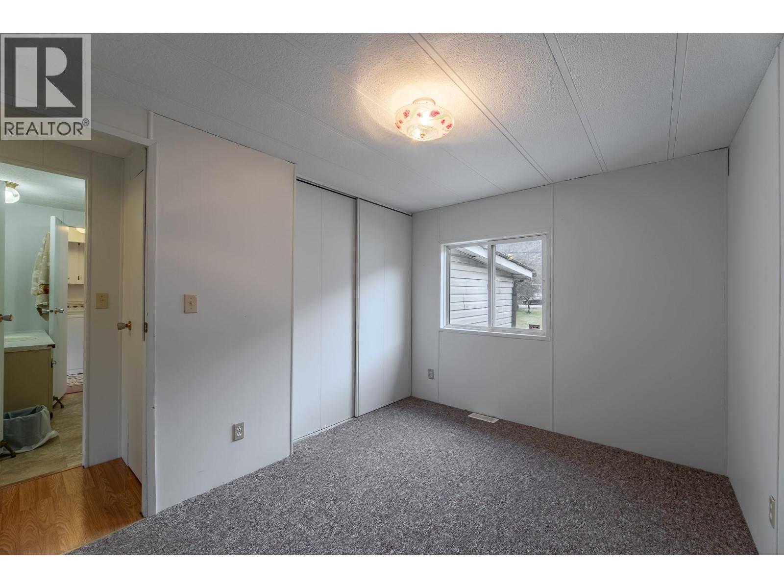 2096 Main Street, Cawston, British Columbia  V0X 1C1 - Photo 23 - 10327995