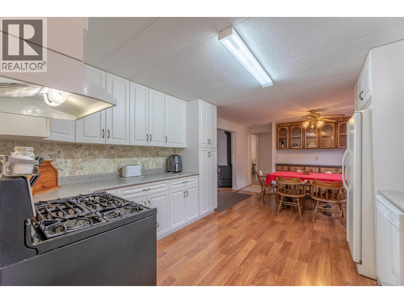 2096 Main Street, Cawston, British Columbia  V0X 1C1 - Photo 40 - 10327995