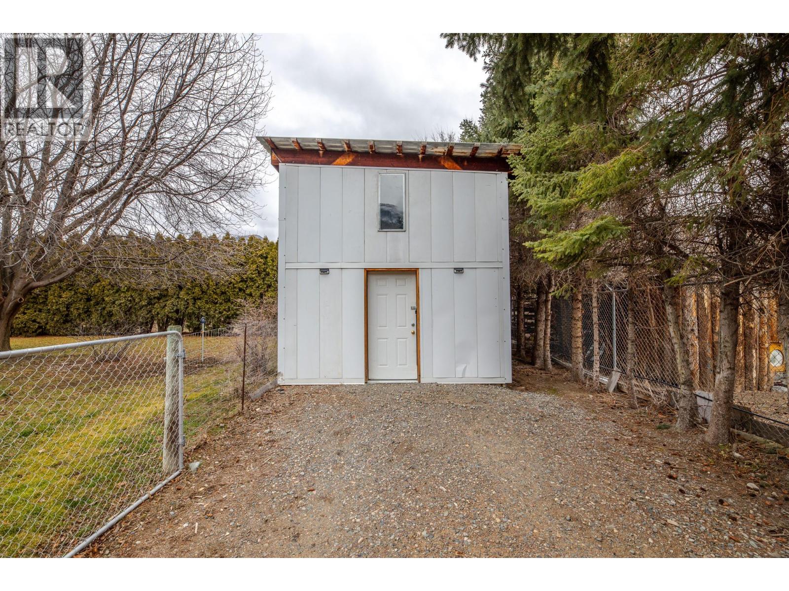 2096 Main Street, Cawston, British Columbia  V0X 1C1 - Photo 58 - 10327995