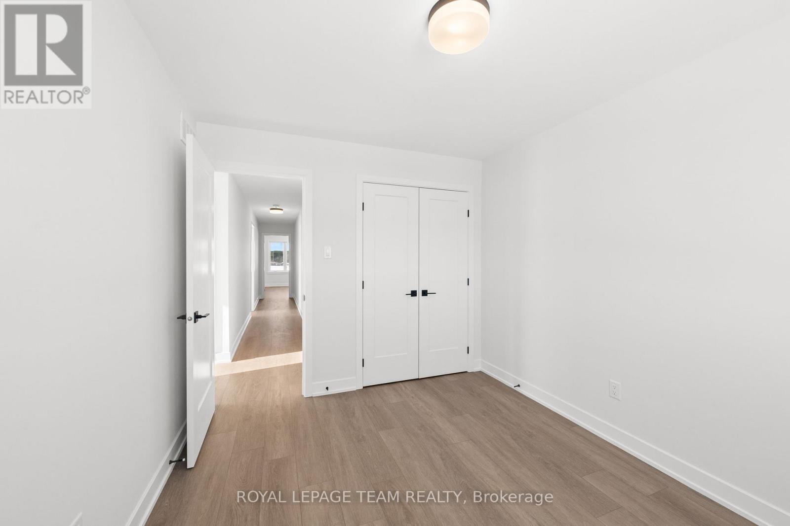 1064 Moore Street, Brockville, Ontario  K6V 0H2 - Photo 36 - X12794844