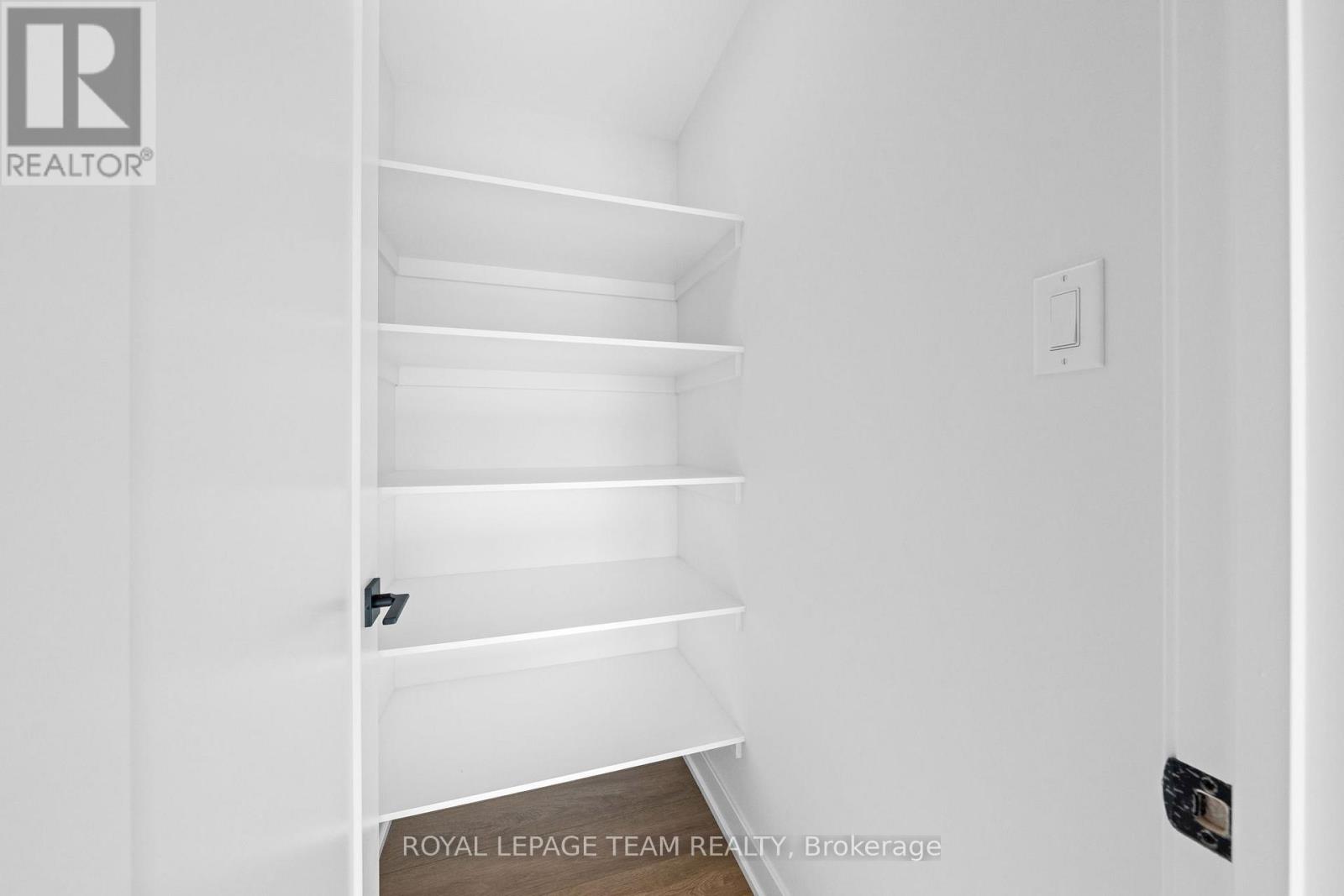 1064 Moore Street, Brockville, Ontario  K6V 0H2 - Photo 37 - X12794844