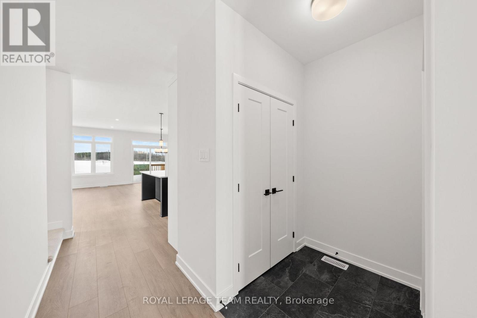 1064 Moore Street, Brockville, Ontario  K6V 0H2 - Photo 9 - X12794844