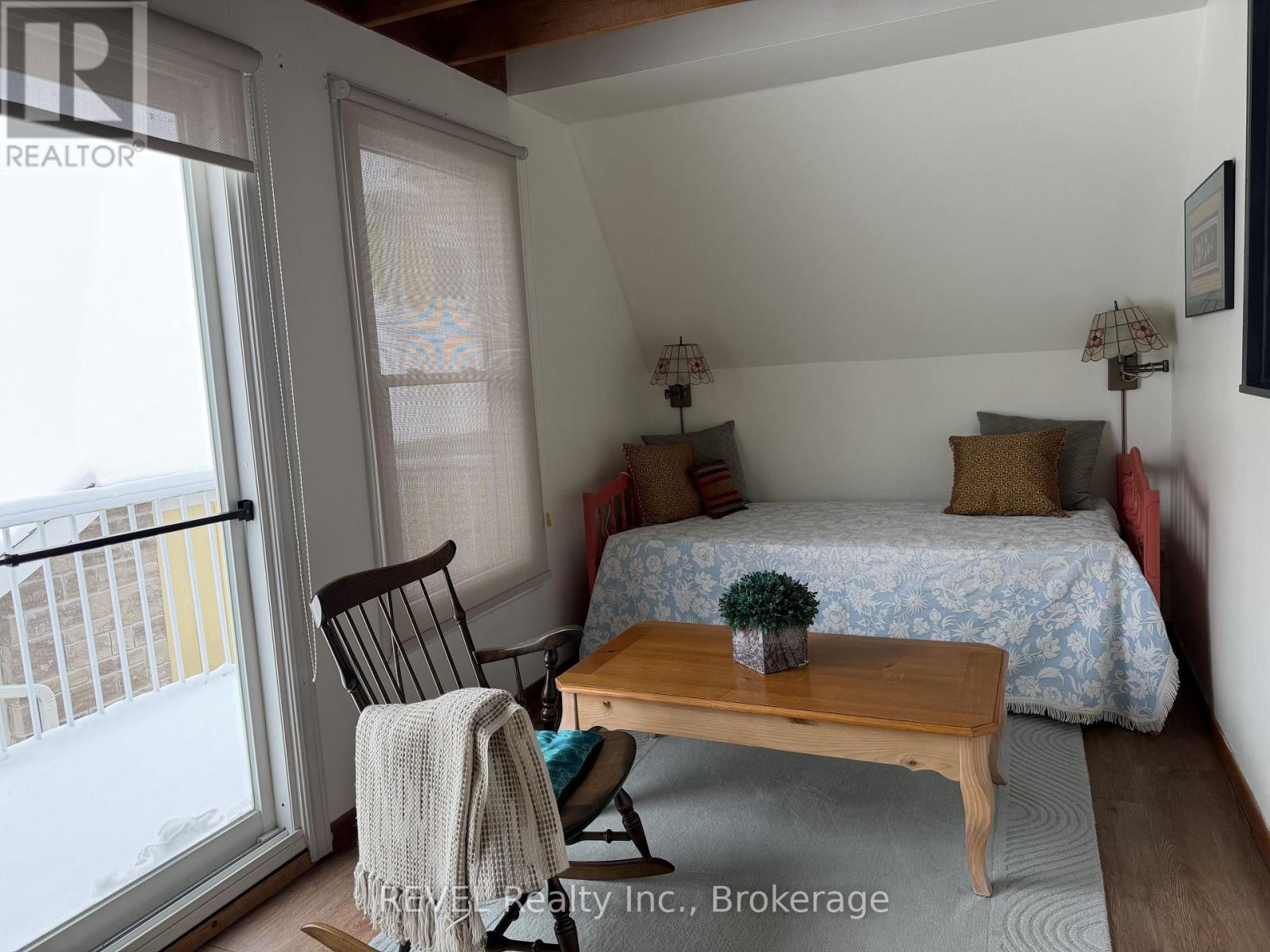 Upper - 478 Gate Street, Niagara-On-The-Lake (Town), Ontario  L0S 1J0 - Photo 2 - X12794956