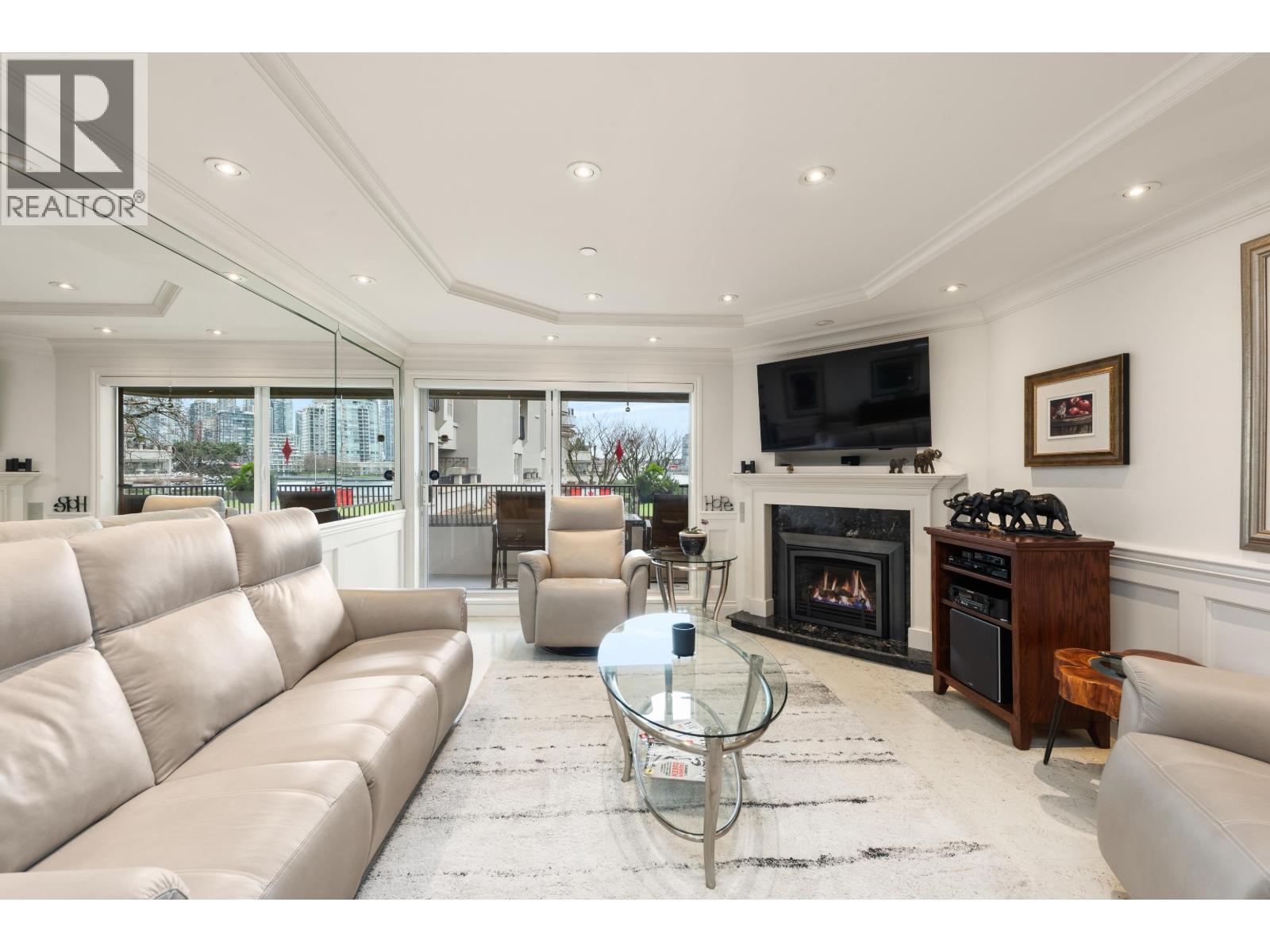 201 1869 Spyglass Place, Vancouver, British Columbia  V5Z 4K7 - Photo 4 - R3090485