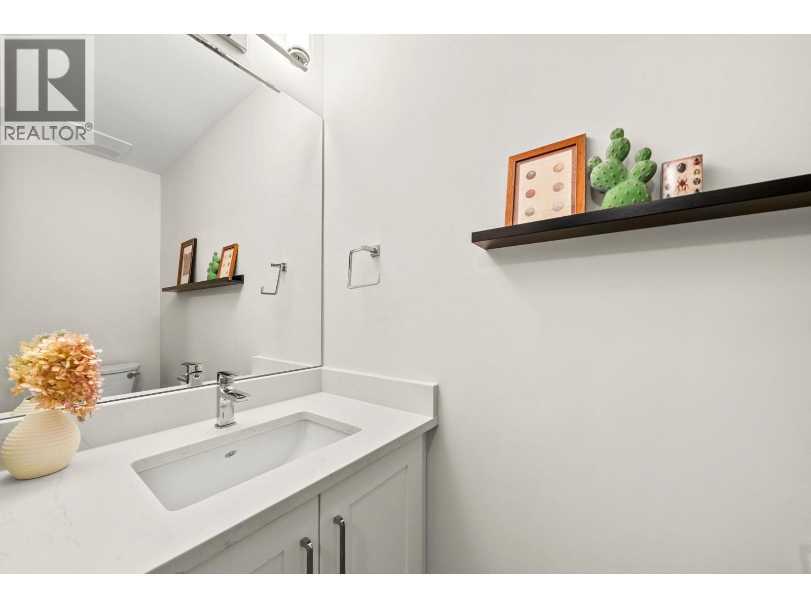 244 E 18th Street, North Vancouver, British Columbia  V7L 2X6 - Photo 23 - R3090488