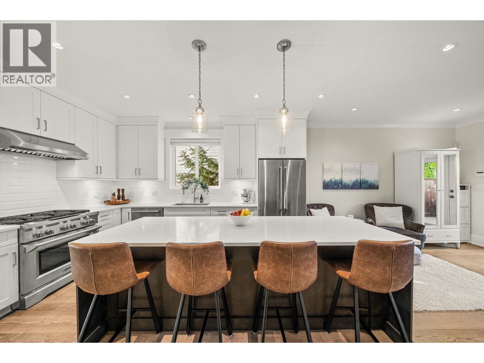 244 E 18th Street, North Vancouver, British Columbia  V7L 2X6 - Photo 5 - R3090488