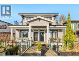 244 E 18TH STREET, North Vancouver, British Columbia