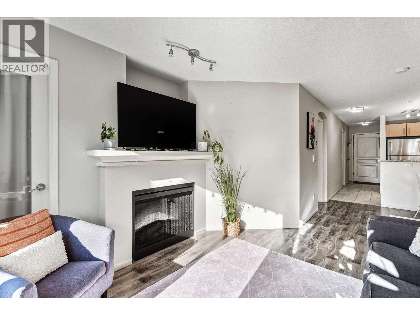 312 7330 Salisbury Avenue, Burnaby, British Columbia  V5E 4N8 - Photo 8 - R3090518