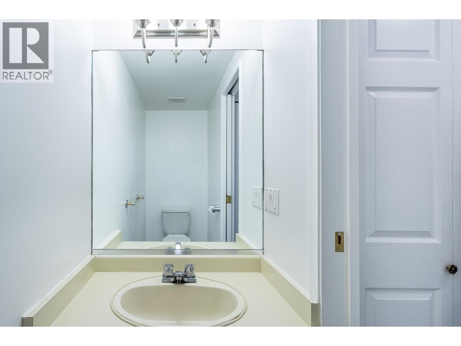 2 765 School Road, Gibsons, British Columbia  V0N 1V9 - Photo 13 - R3090525