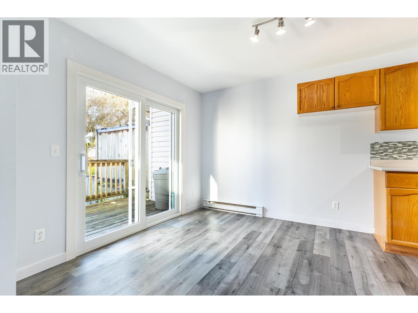 2 765 School Road, Gibsons, British Columbia  V0N 1V9 - Photo 6 - R3090525