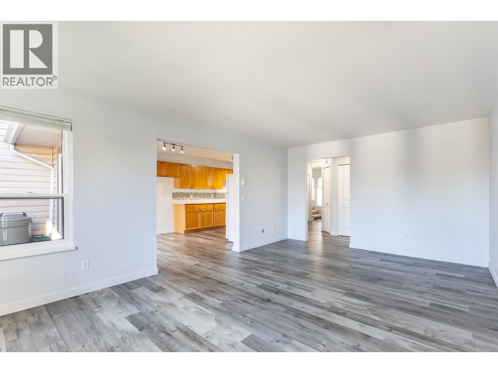 2 765 School Road, Gibsons, British Columbia  V0N 1V9 - Photo 9 - R3090525