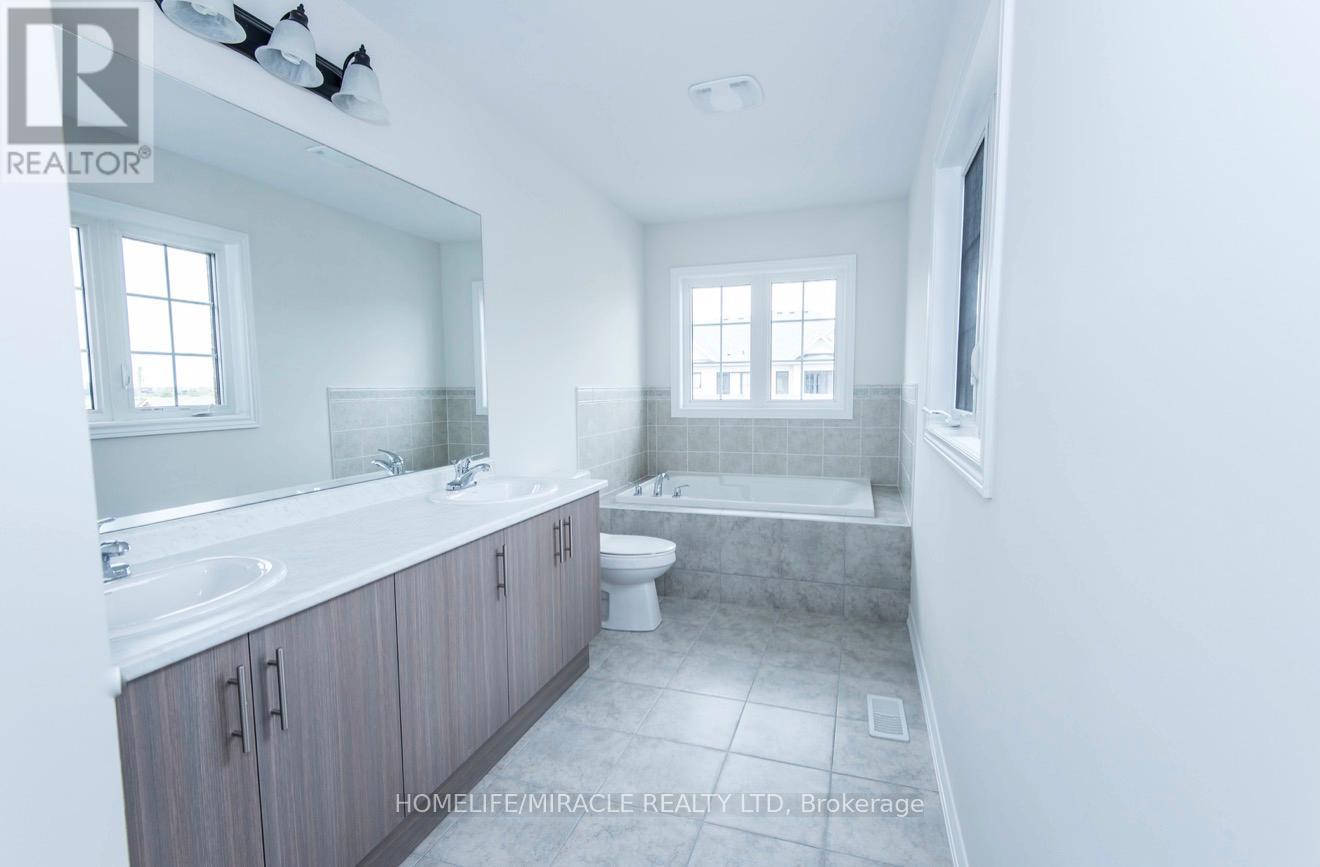 78 Saint Dennis Road, Brampton, Ontario  L6R 0B6 - Photo 5 - W12792494