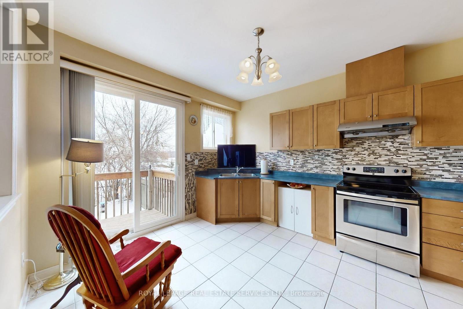 65 Ashdale Road, Brampton (Bram West), Ontario  L6Y 5M9 - Photo 43 - W12792570