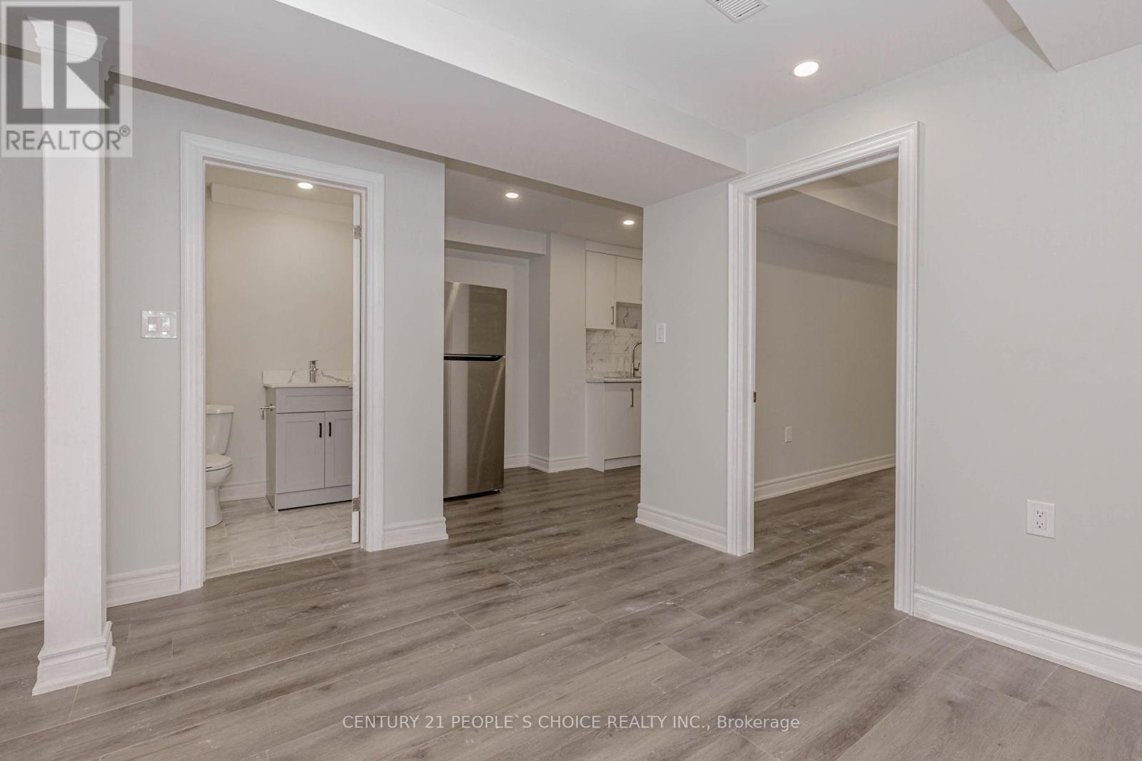 Bsmt - 5844 Gant Crescent, Mississauga, Ontario  L5V 2T5 - Photo 10 - W12766968