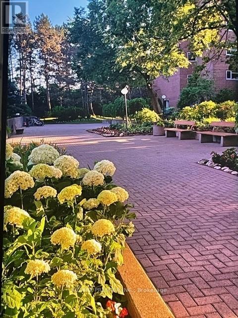 904 - 250 Scarlett Road, Toronto, Ontario  M6N 4X5 - Photo 47 - W12794842