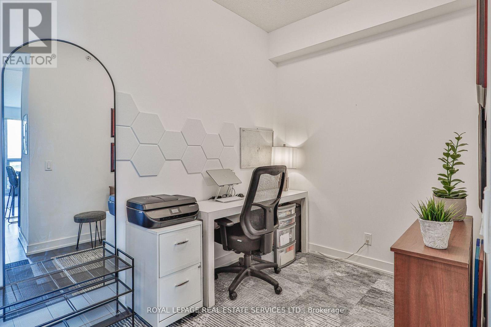 2310 - 2212 Lake Shore Boulevard W, Toronto, Ontario  M8V 0C2 - Photo 9 - W12571324