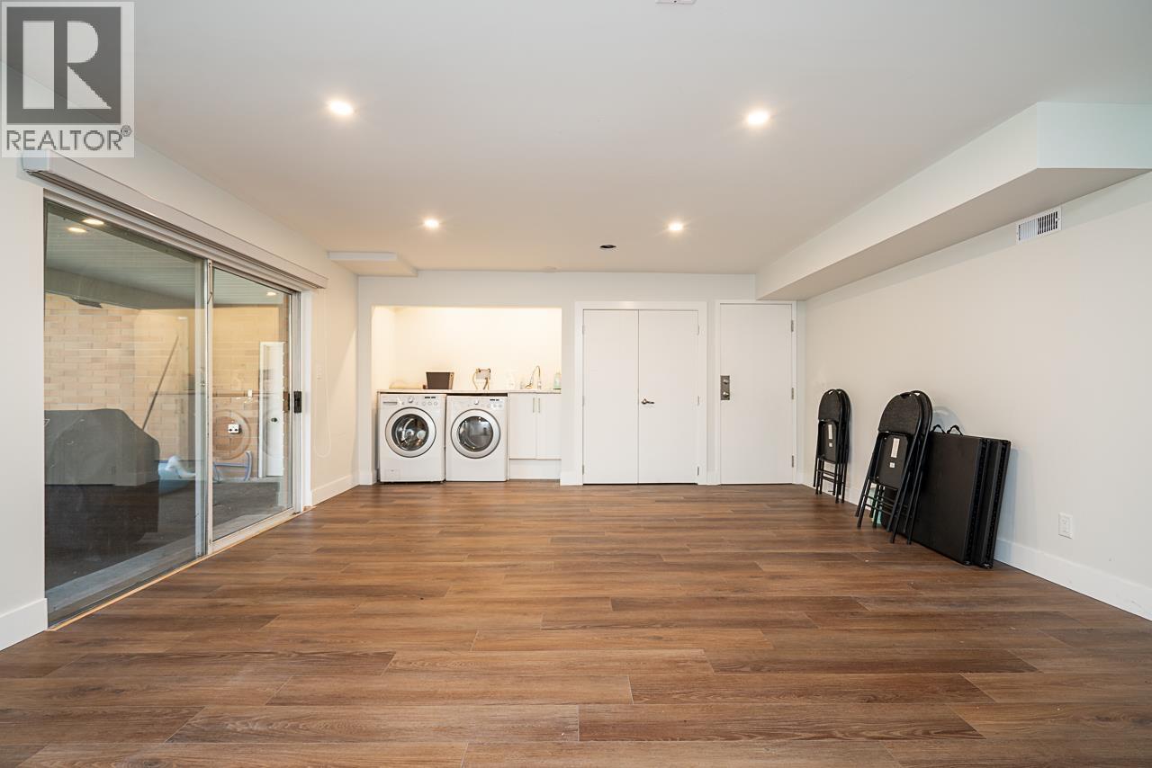 220 N Grosvenor Avenue, Burnaby, British Columbia  V5B 1J4 - Photo 22 - R3090464