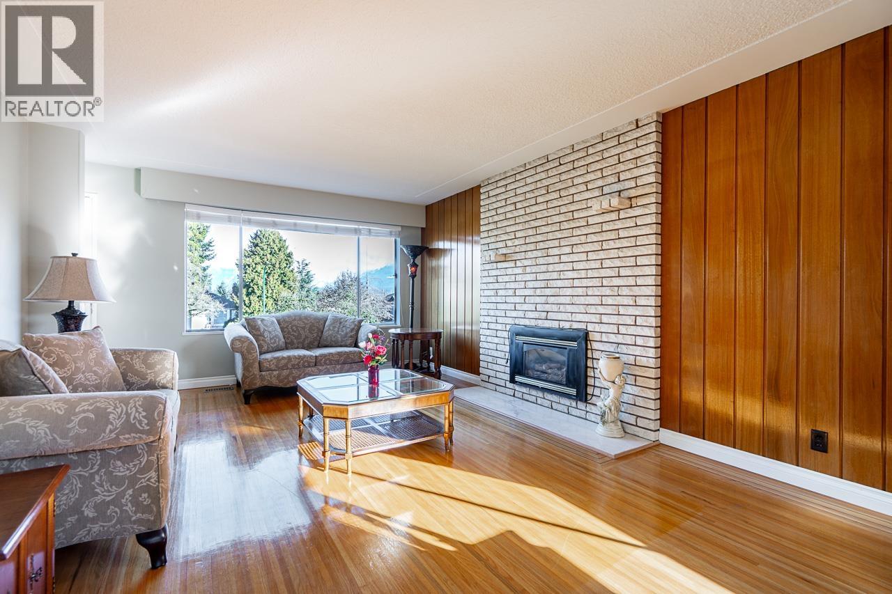 3038 Charles Street, Vancouver, British Columbia  V5K 3B5 - Photo 8 - R3090493