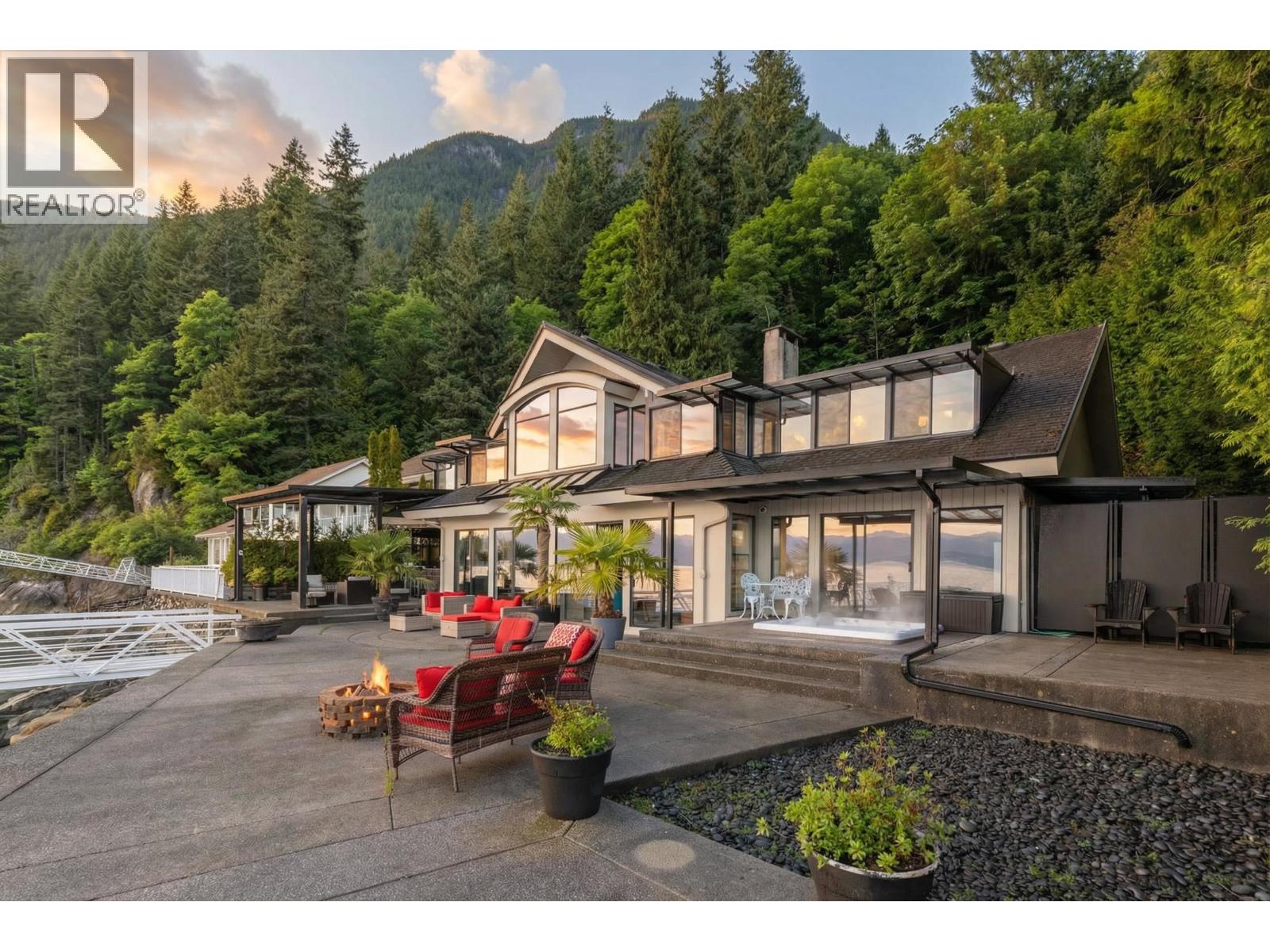 2 Strachan Point Road, West Vancouver, British Columbia  V7W 1C6 - Photo 2 - R3090496