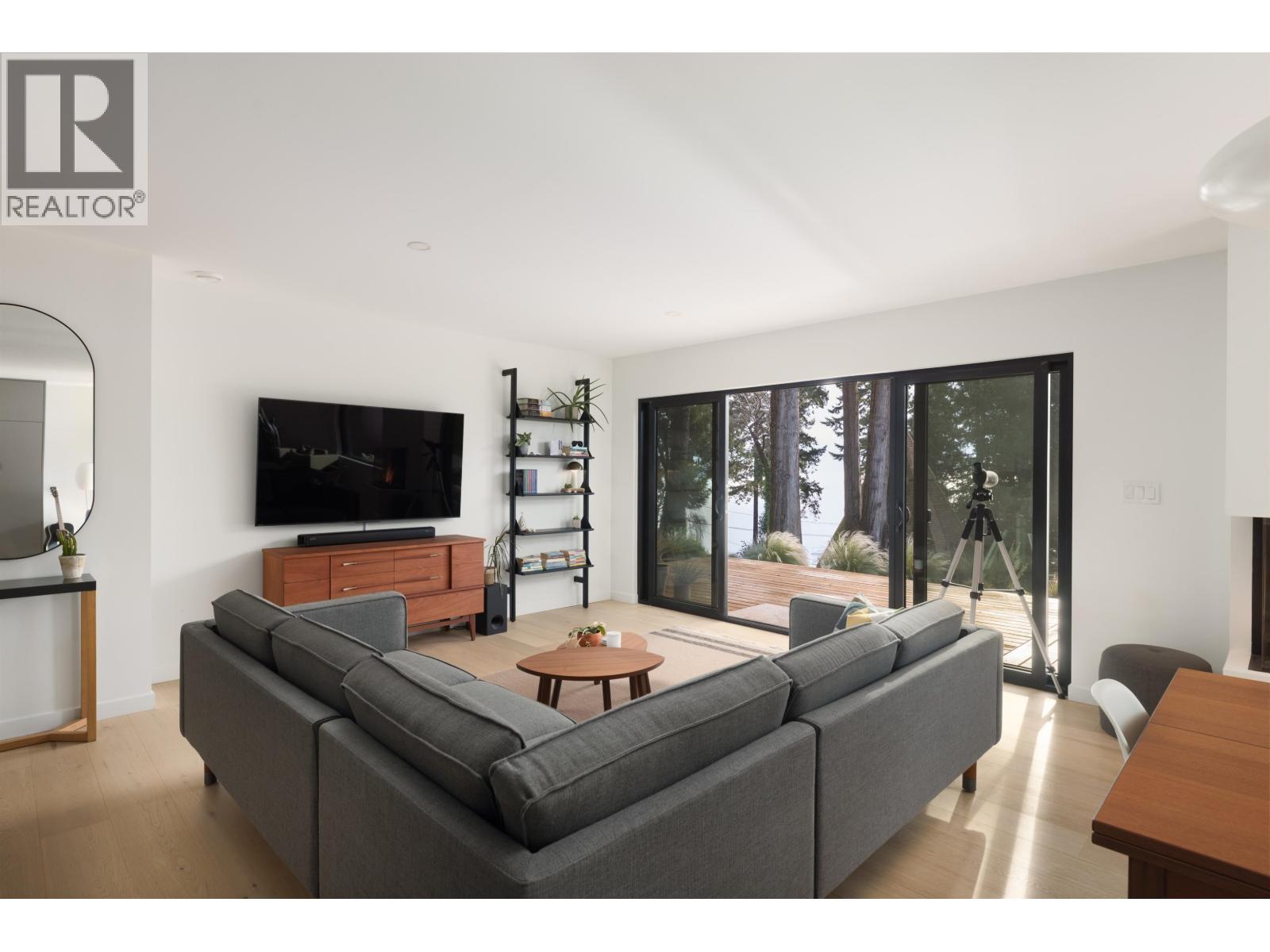 107 Mahan Road, Gibsons, British Columbia  V0N 1V3 - Photo 12 - R3090517