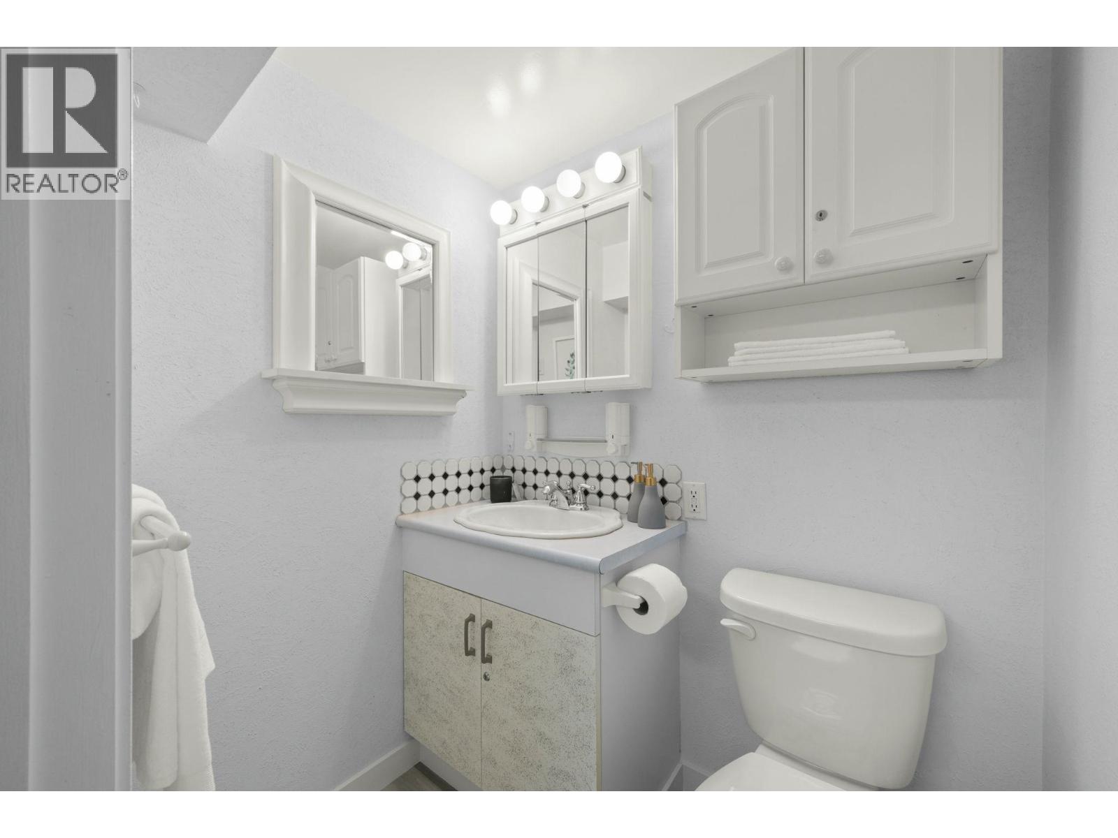 7776 Davies Street, Burnaby, British Columbia  V3N 3H4 - Photo 20 - R3090529