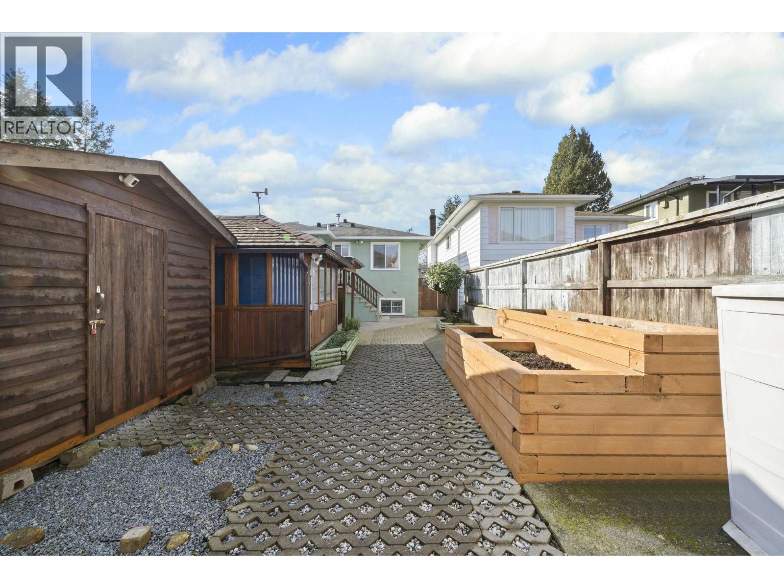 7776 Davies Street, Burnaby, British Columbia  V3N 3H4 - Photo 22 - R3090529