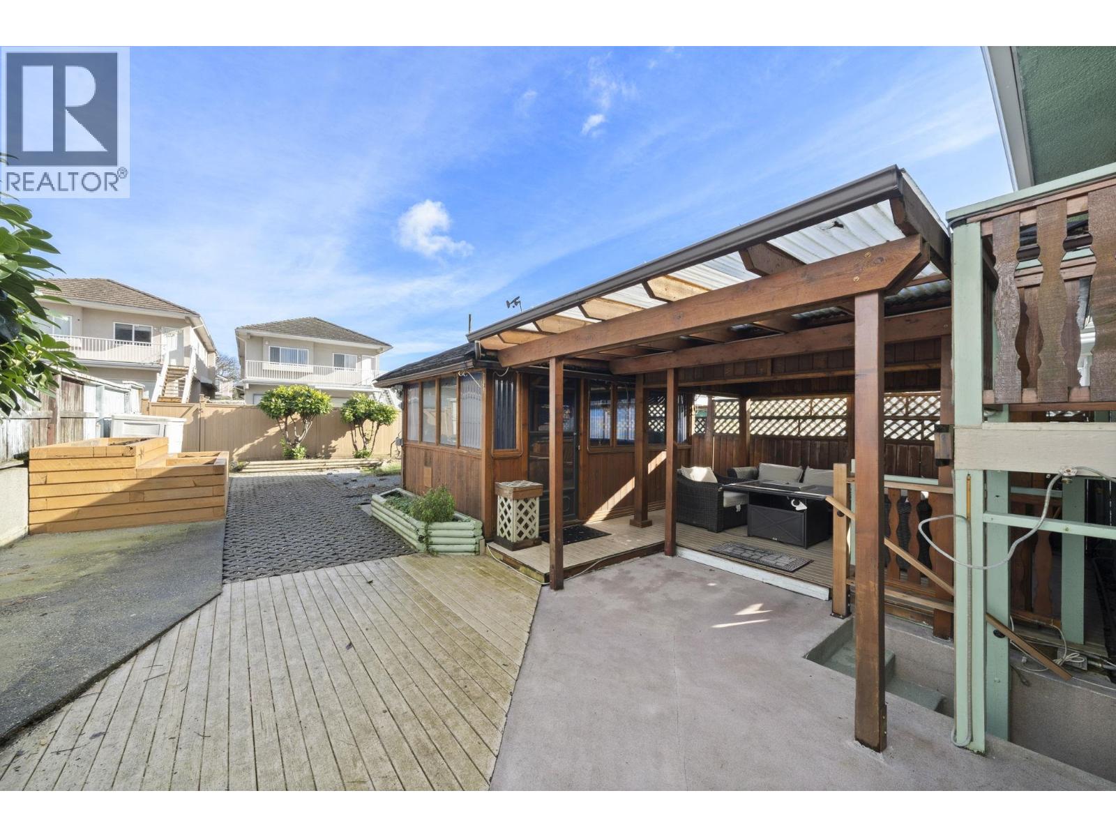 7776 Davies Street, Burnaby, British Columbia  V3N 3H4 - Photo 24 - R3090529