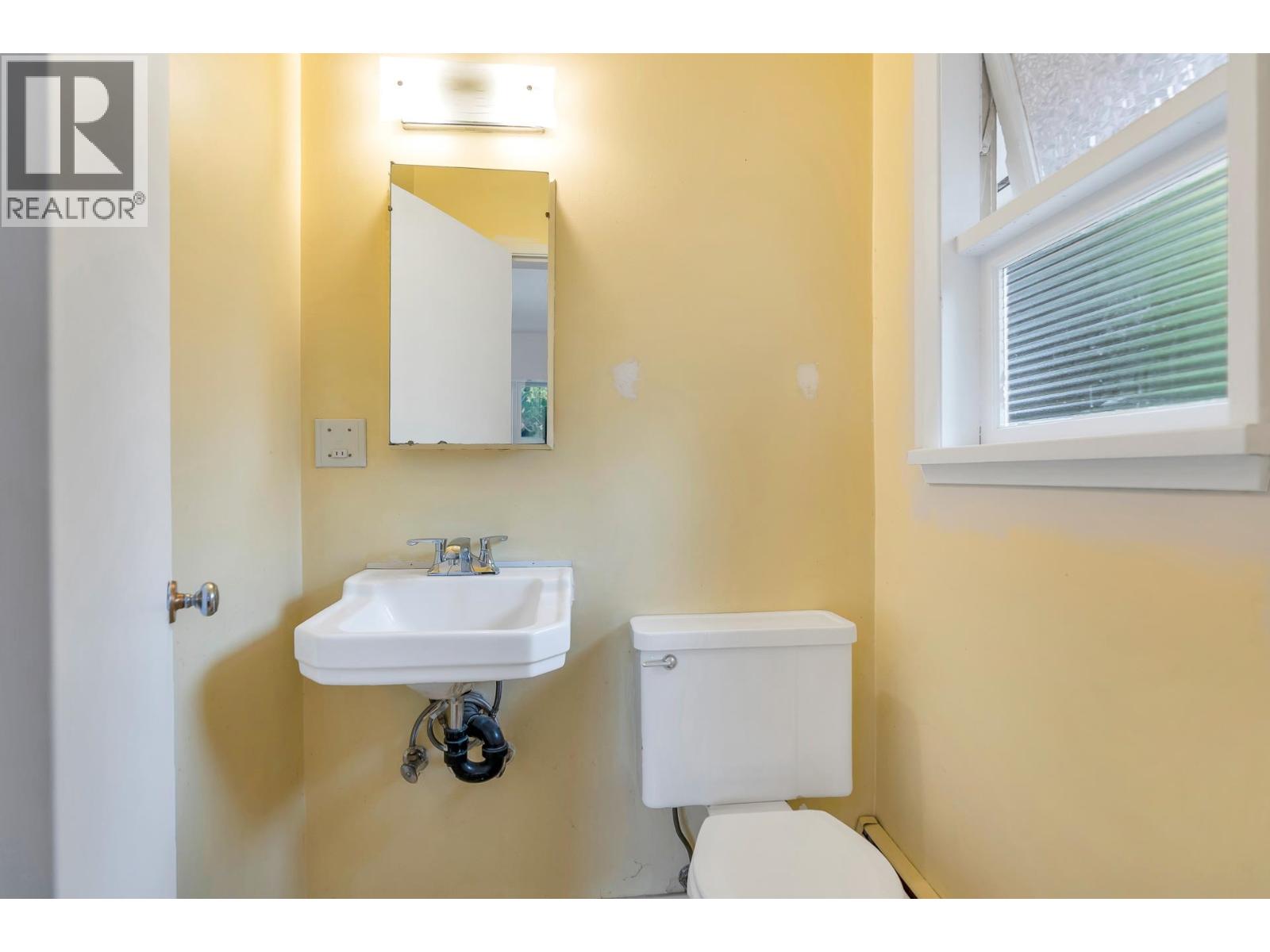 3088 Lazy A Street, Coquitlam, British Columbia  V3C 3N9 - Photo 22 - R3090540