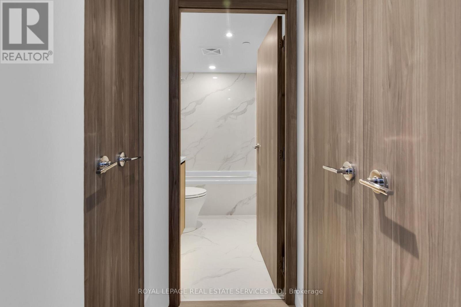 4606 - 38 Widmer Street, Toronto, Ontario  M5V 0P7 - Photo 13 - C12794888