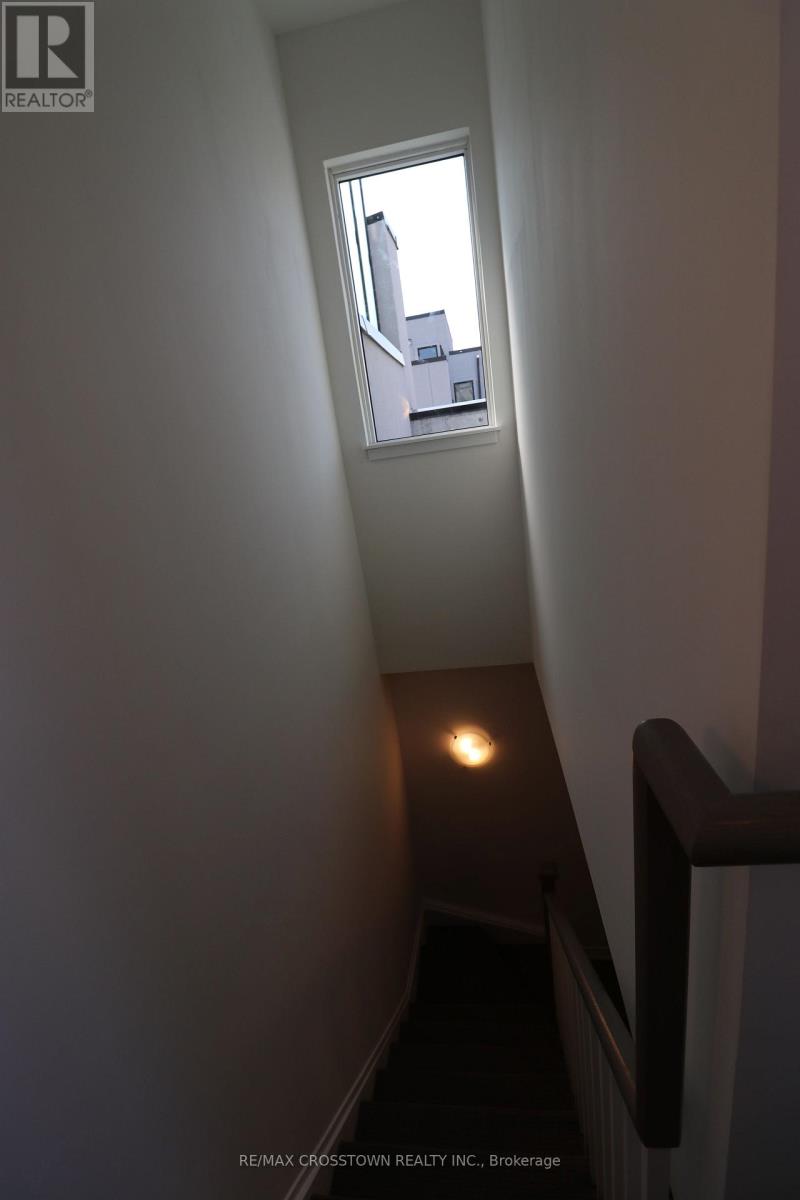 3rd - 57-861 Sheppard Avenue W, Toronto (Bathurst Manor), Ontario  M3H 2T5 - Photo 15 - C12794960