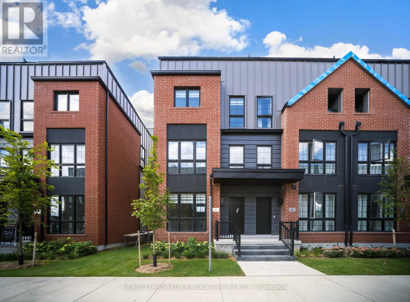 22 CHESLEY STREET, Vaughan, Ontario