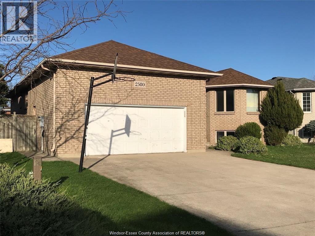 MLS# 26003382: 2580 NORTHWAY Unit# LOWER, Windsor, Canada