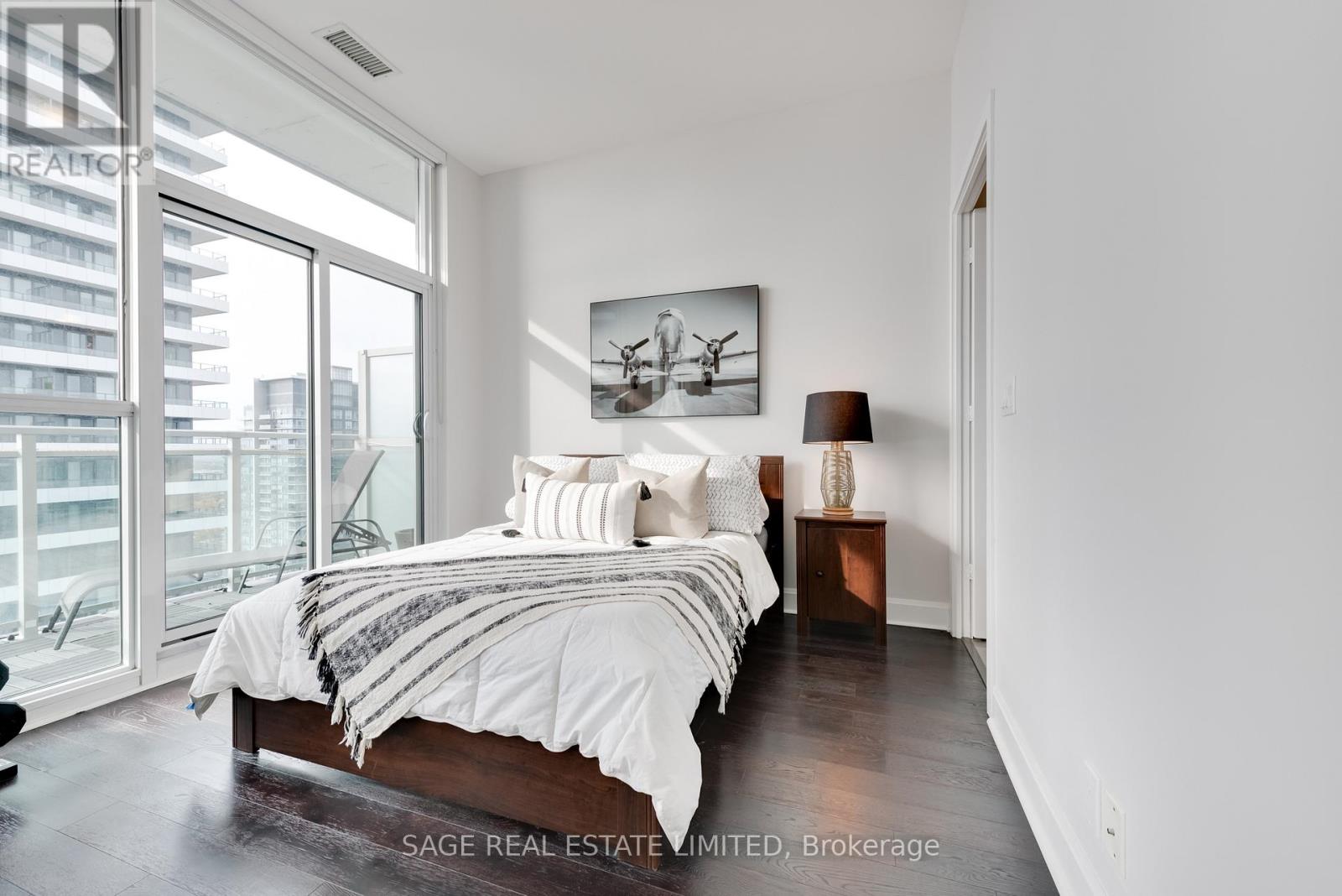 3801 - 33 Shore Breeze Drive, Toronto, Ontario  M8V 0G1 - Photo 6 - W12794940