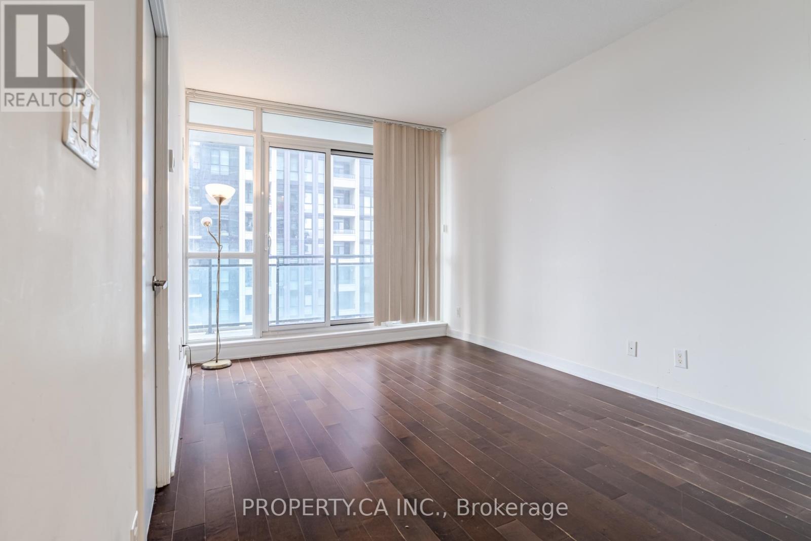 2004 - 4099 Brickstone Mews, Mississauga (Creditview), Ontario  L5B 0G2 - Photo 9 - W12794958