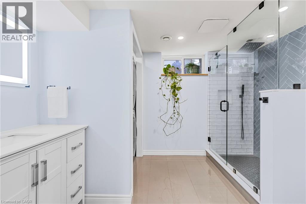 11 Flynn Avenue, Cambridge, Ontario  N3C 2T8 - Photo 26 - 40805606