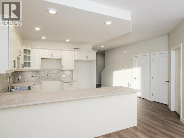 303 Witch Hazel Drive, Whitehorse, Yukon Y1A 0T9 - Photo 7 - 17065