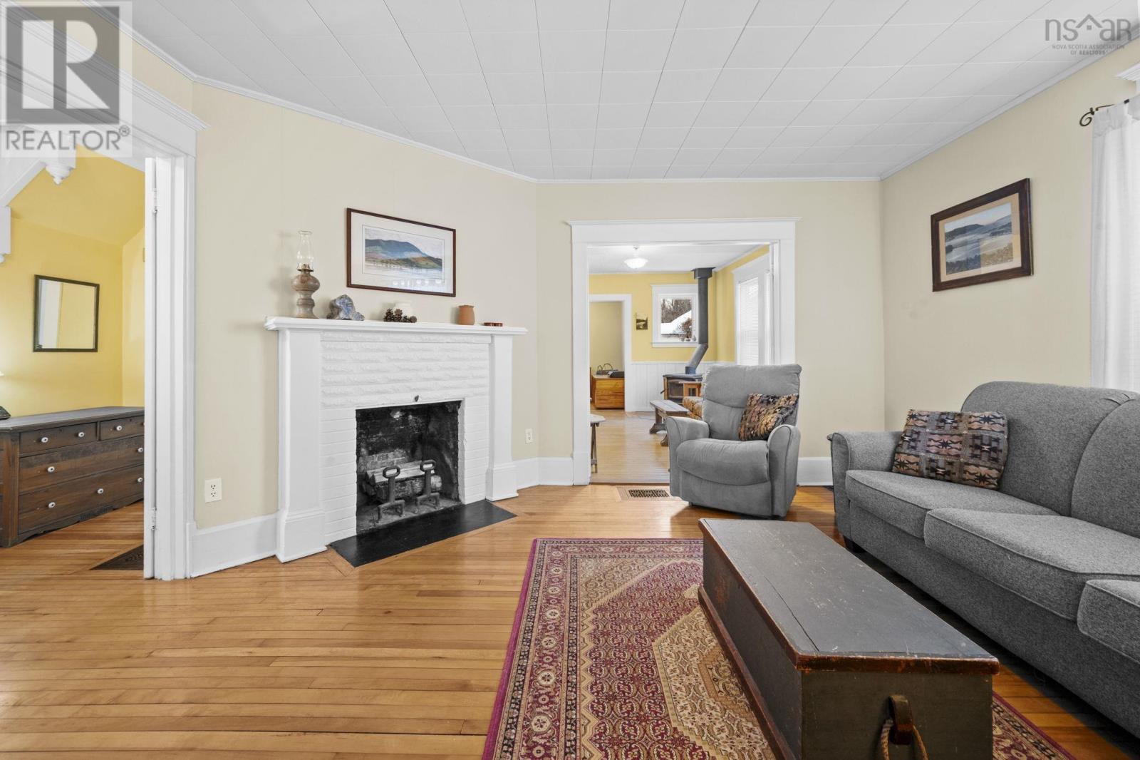 33 Klondyke Street, Kentville, Nova Scotia  B4N 1J1 - Photo 3 - 202602891