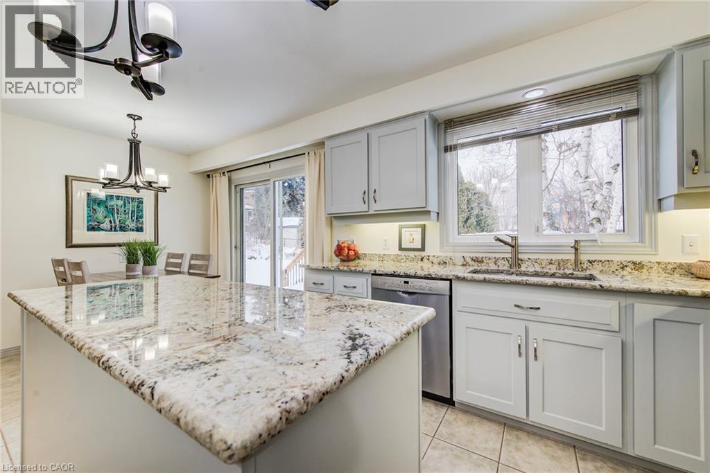 454 Kingsford Place, Waterloo, Ontario  N2T 1K9 - Photo 13 - 40798205