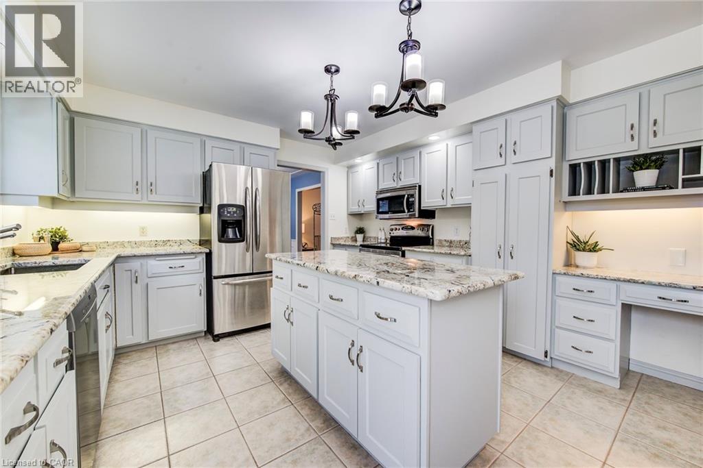 454 Kingsford Place, Waterloo, Ontario  N2T 1K9 - Photo 16 - 40798205