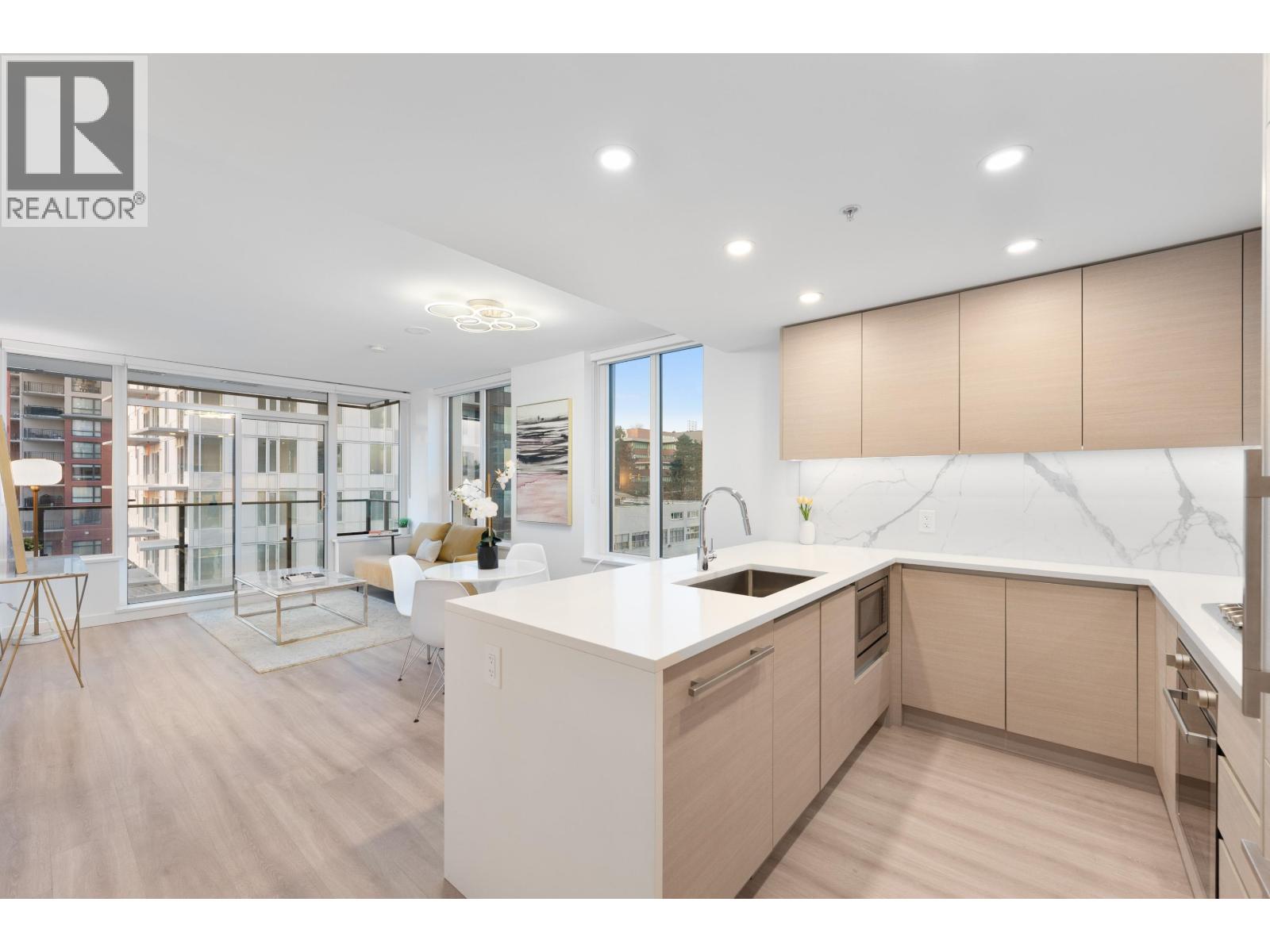 1005 823 Carnarvon Street, New Westminster, British Columbia  V3M 0N5 - Photo 3 - R3090466