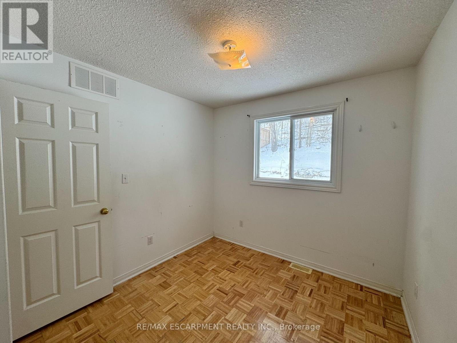 167 Forest Road, Brantford, Ontario  N3S 7L5 - Photo 7 - X12794950