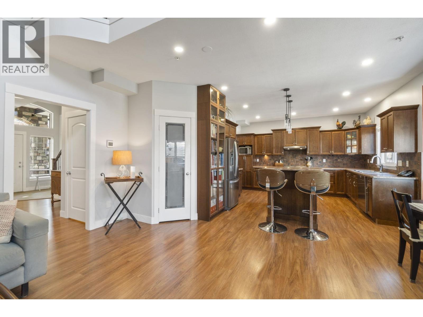 10363 Robertson Street, Maple Ridge, British Columbia  V2W 0A8 - Photo 11 - R3089057