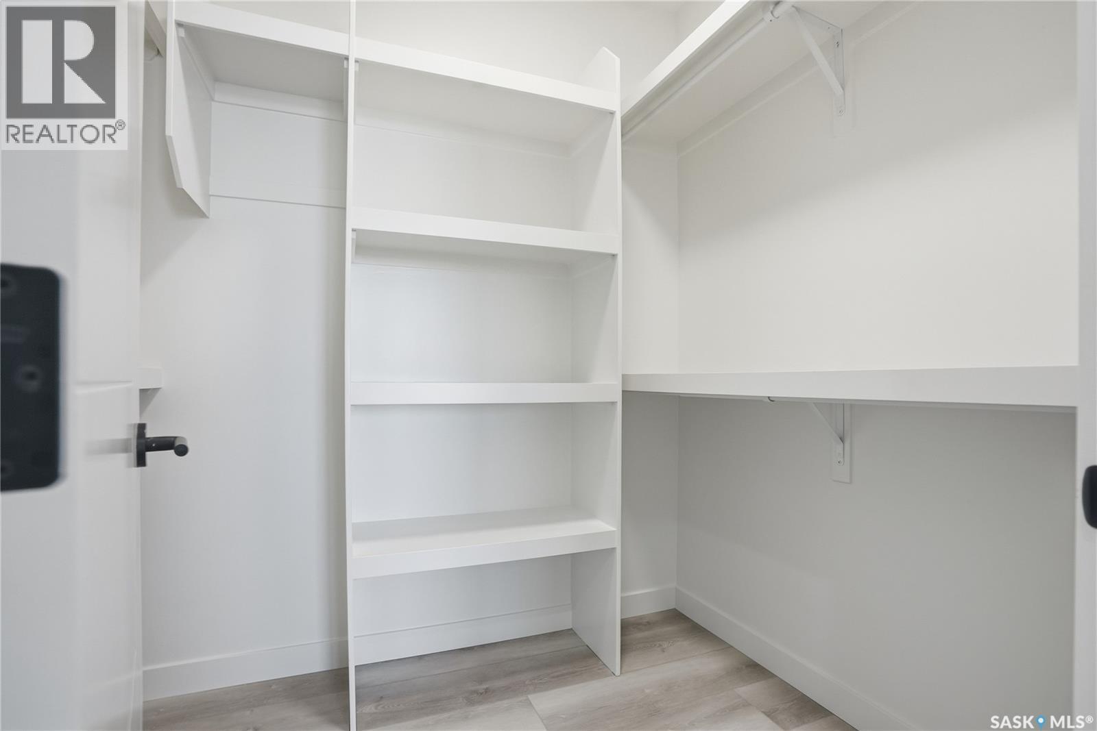 818 Ballesteros Crescent, Warman, Saskatchewan  S0K 4S3 - Photo 28 - SK028535