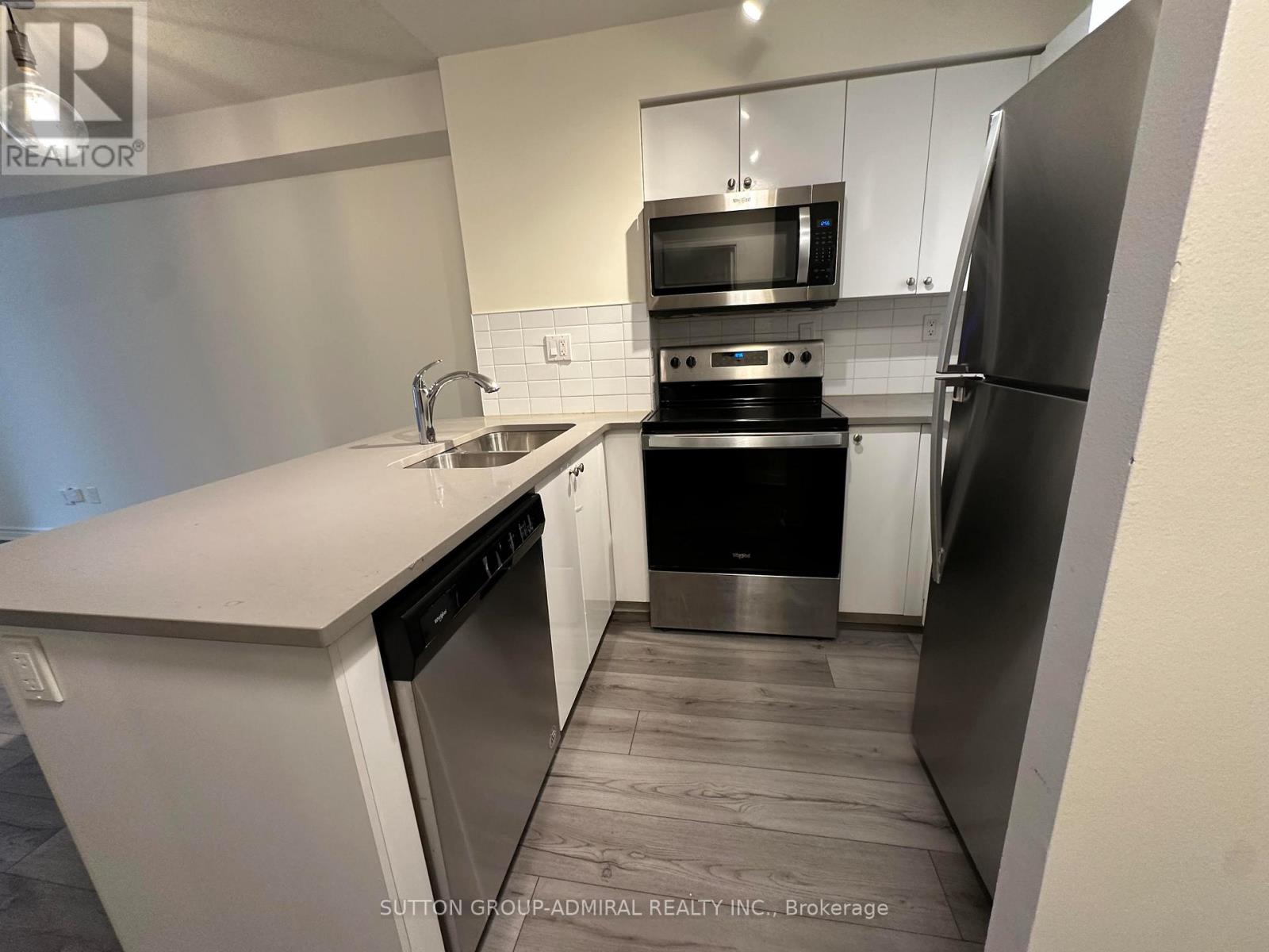 409 - 736 Bay Street, Toronto, Ontario  M5G 1N6 - Photo 6 - C12498028