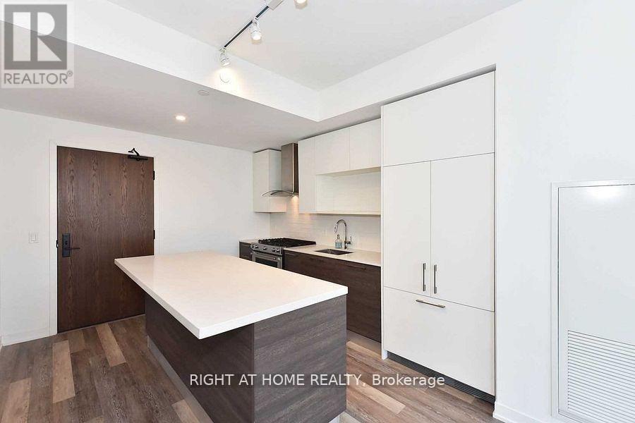 504 - 2118 Bloor Street W, Toronto, Ontario  M6S 1M8 - Photo 3 - W12755106