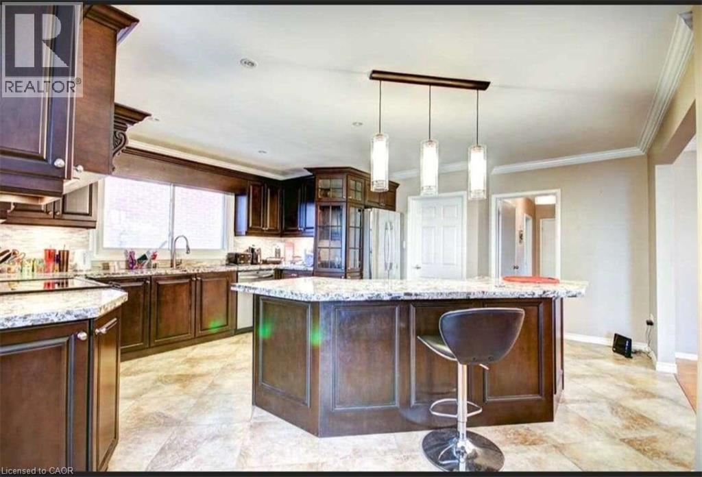 138 Rifle Range Road, Hamilton, Ontario  L8S 3B6 - Photo 3 - 40805775