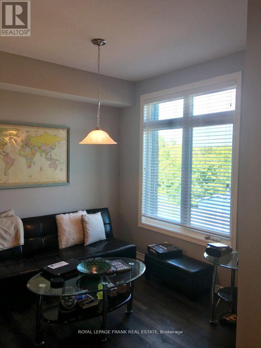 304 - 710 King Street W, Oshawa (Vanier), Ontario  L1J 2L3 - Photo 3 - E12795006