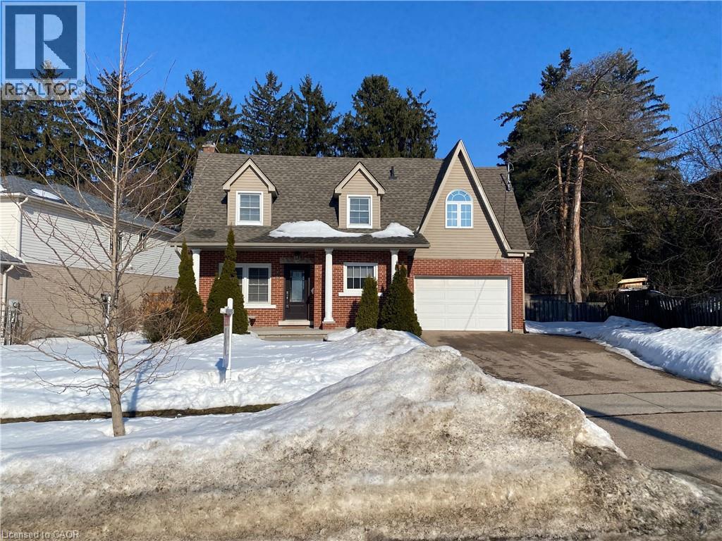 6 Churchill Street, Waterloo, Ontario  N2L 2X2 - Photo 1 - 40799480