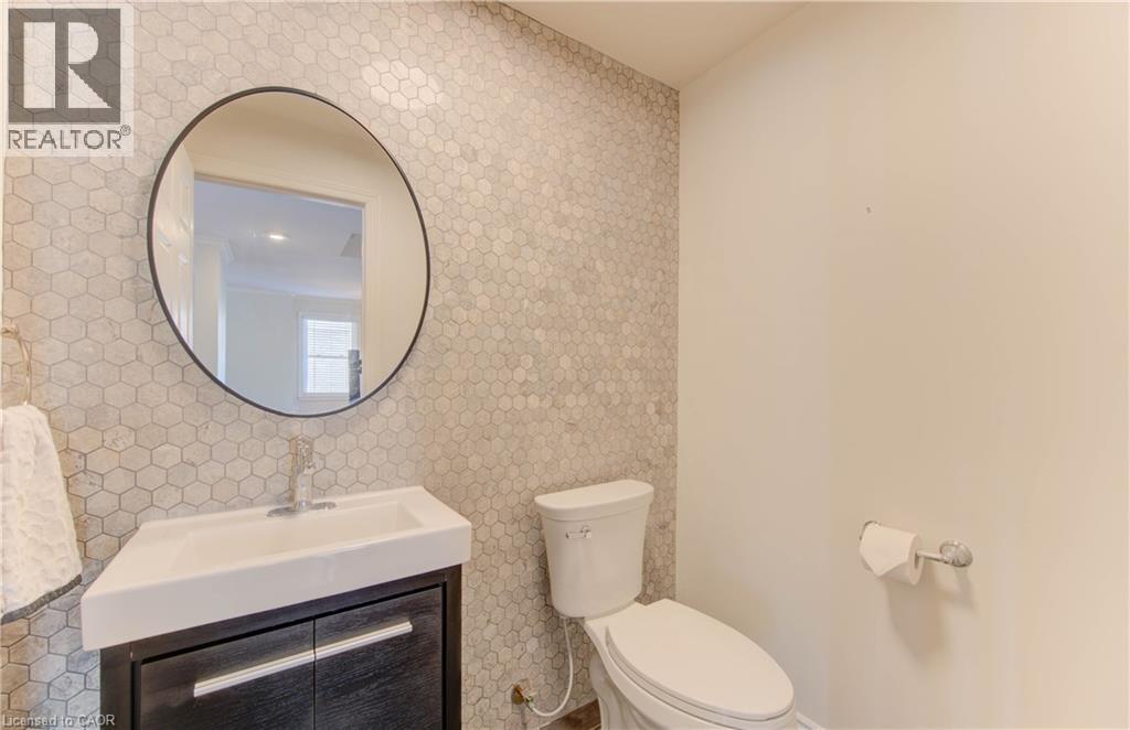 6 Churchill Street, Waterloo, Ontario  N2L 2X2 - Photo 8 - 40799480